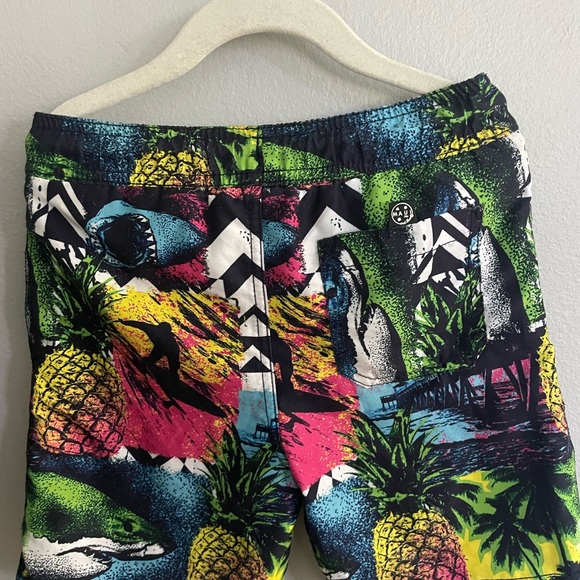 Maui & Sons Boys Palm Print Tropical Swimshorts - Picture 6 of 9